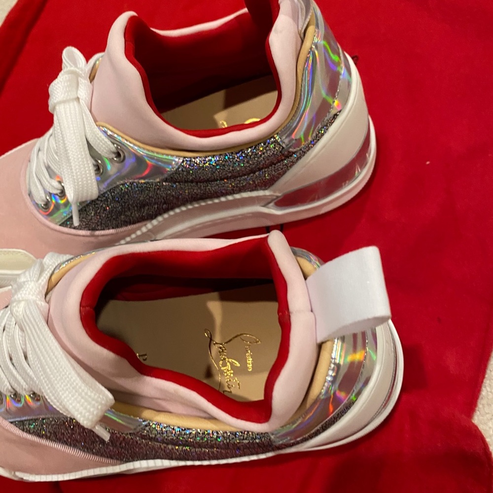 Louis Vuitton tennis shoes - Picture 3 of 6